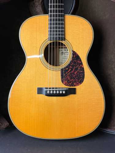 2004 Martin OM 28 Natural Guitars Electric Solid Body Imperial 2004-martin-om-28-natural-guitars-electric-solid-body-imperial