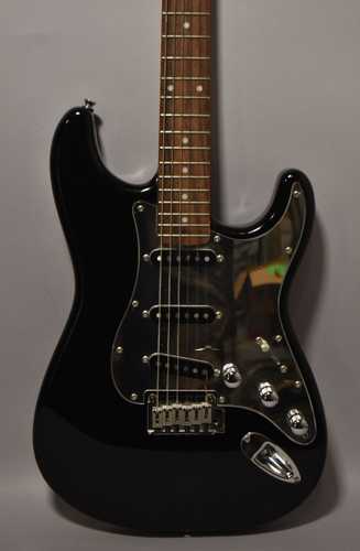 2004 Squier Special Edition Stratocaster Black SSS - Gbase