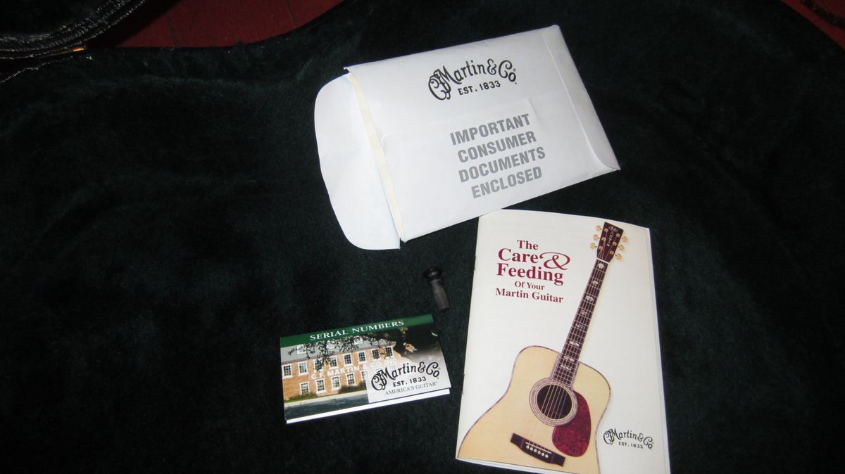 2009 Martin 00-15M Mahogany - Gbase