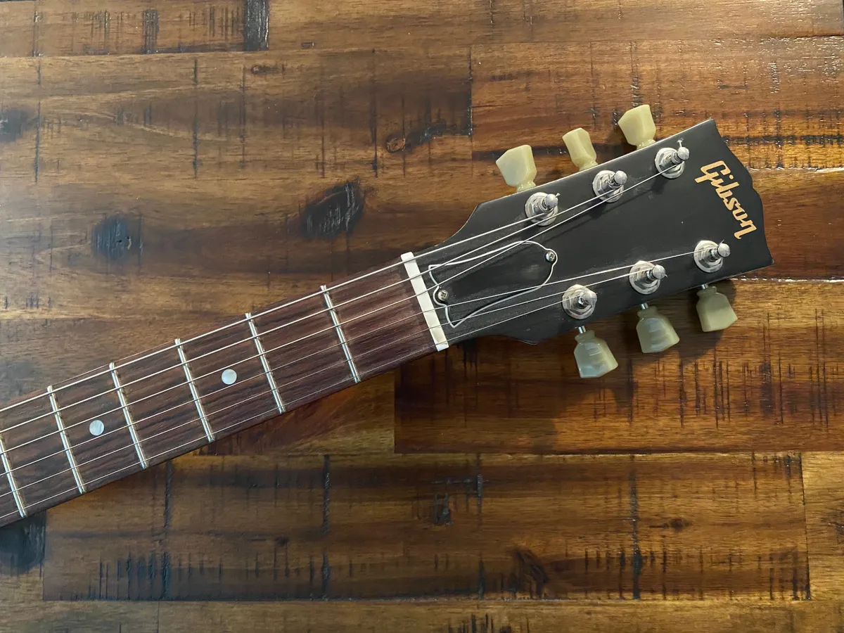 【希少 レアカラー】Gibson SG Special 2011 white GIBSON SG SPECIAL 60s TRIBUTE Limited Run 2011 Dual P90 PU Satin