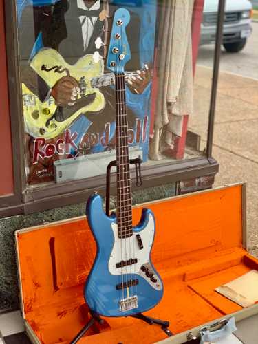 2013 Fender American Vintage Jazz Bass (1964 reissue) Lake Placid