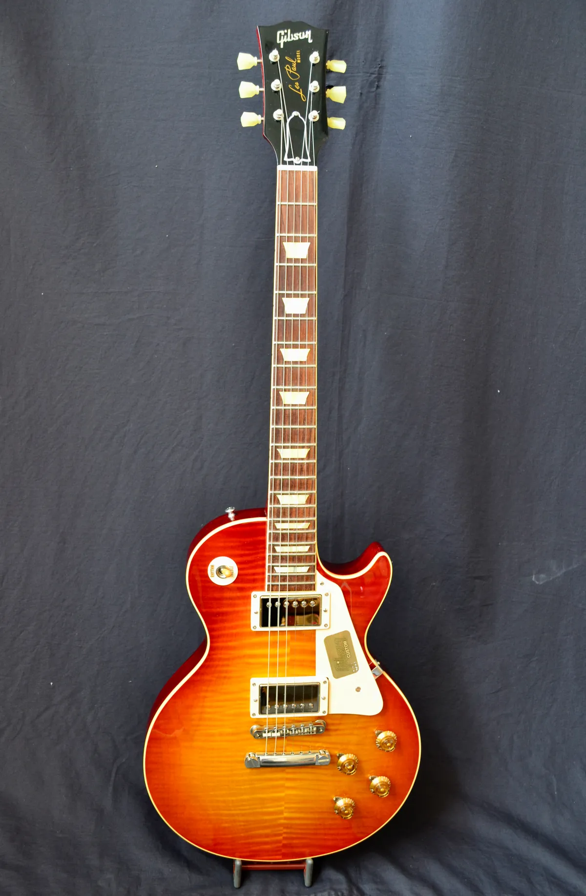2016 Gibson Les Paul R9 59 Reissue Sunburst > Guitars Electric