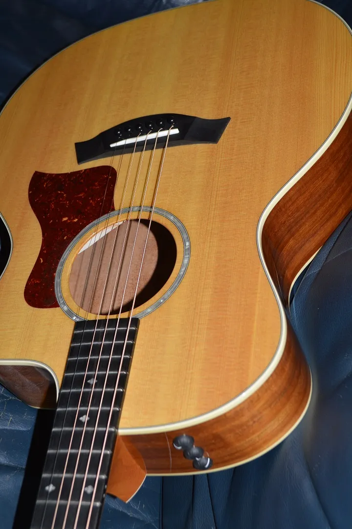 2017 Taylor 214ce Koa Deluxe Gloss Natural - Gbase