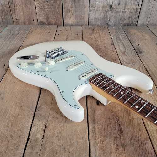 2020 Fender Vintera Stratocaster 60's Mod w/ Gig Bag - Olympic