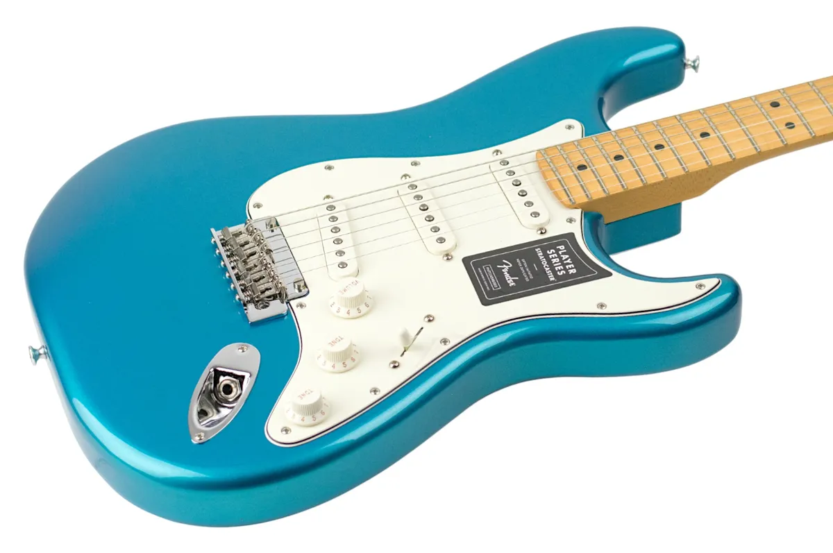 2021 Fender Limited Edition Player Stratocaster Lake Placid Blue