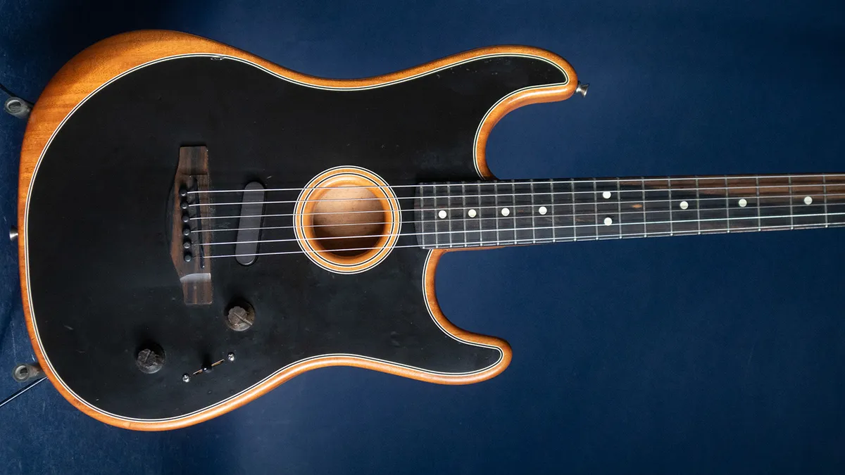2022 Fender American Acoustasonic Strat Black - Gbase
