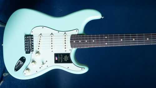 2026 Fender American Vintage II Stratocaster Surf Green - Gbase