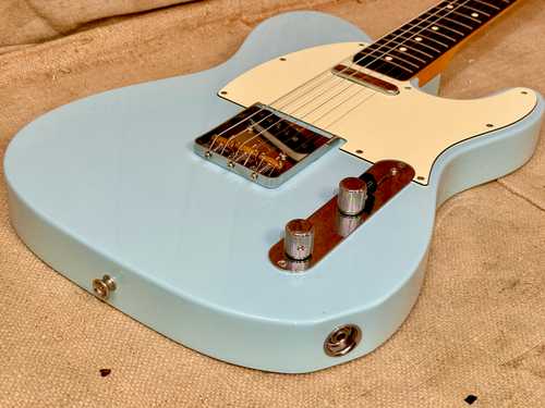2019 Fender MIJ Hybrid Telecaster Sonic Blue - Gbase