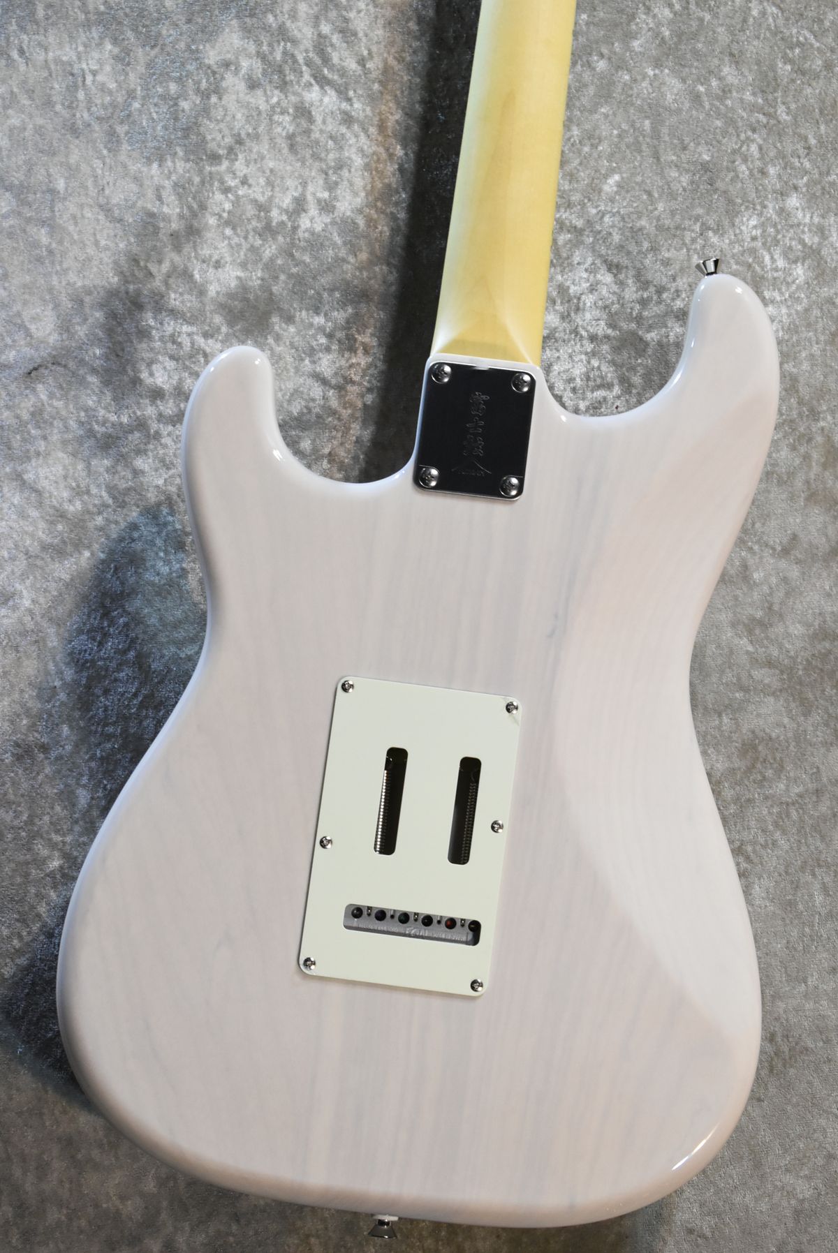 Fujigen/FGN NST110MAH WB White Blonde 3.36kg #F250138［Made in