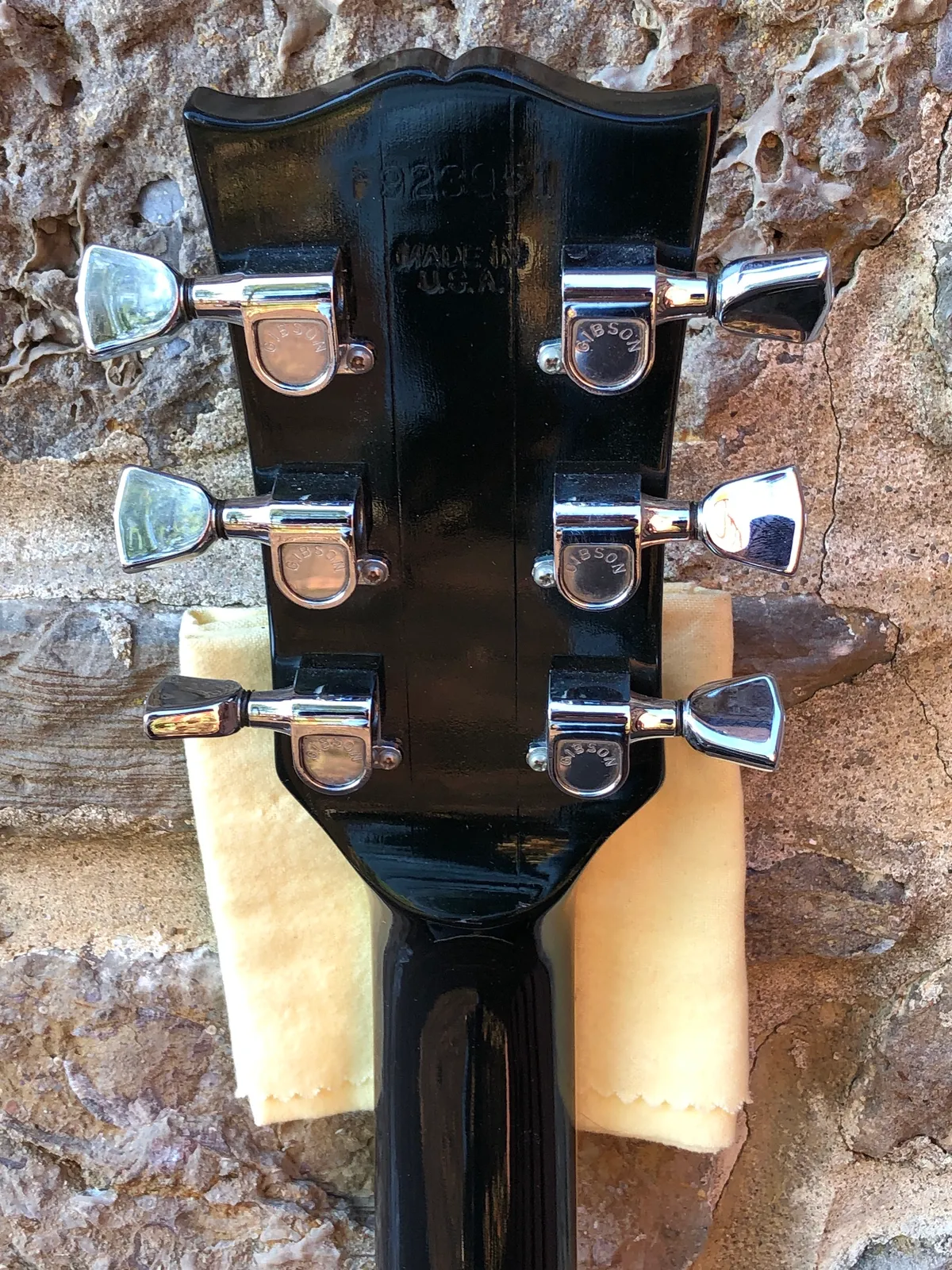 1973 Gibson Dove Ebony - Gbase