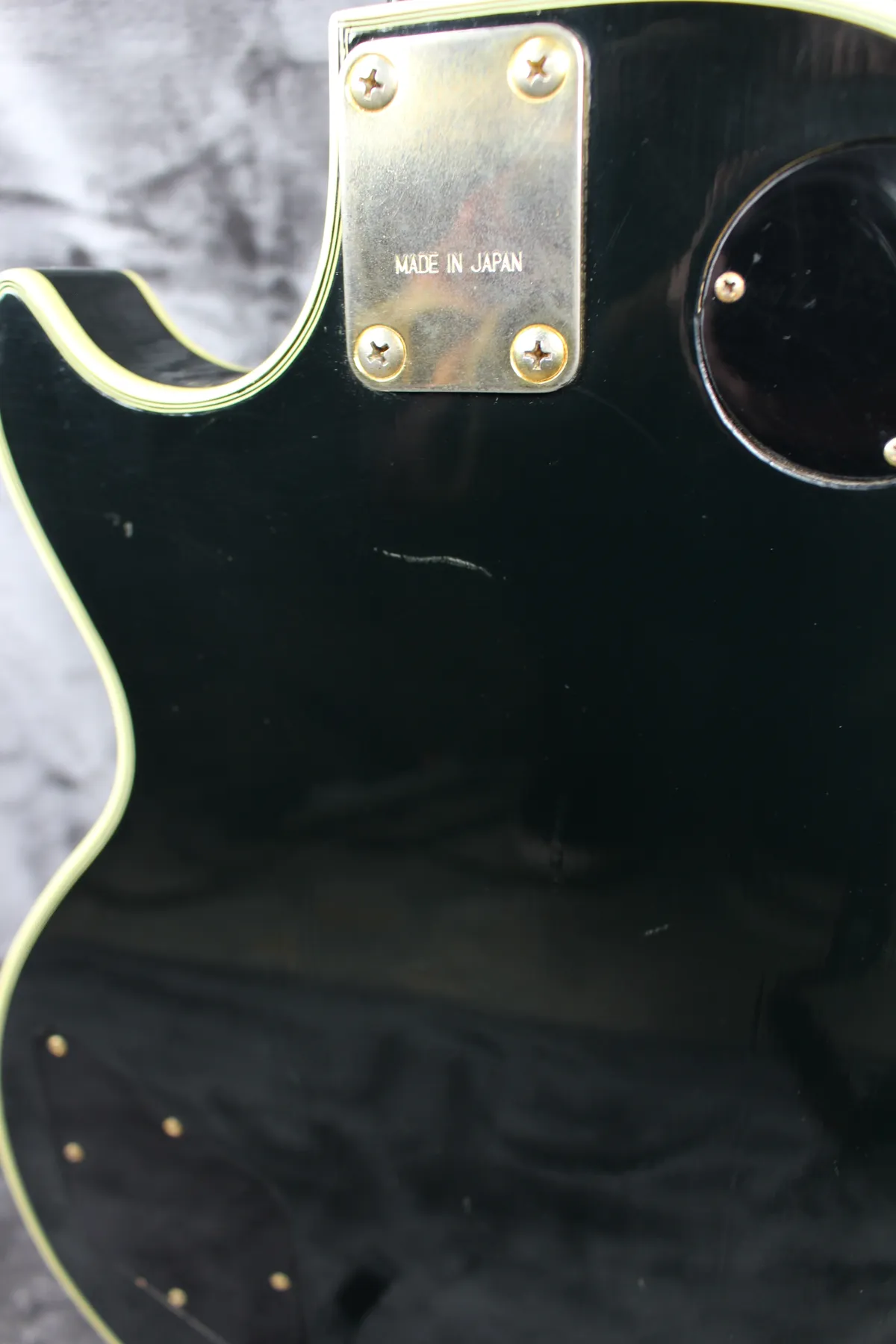 h*a様 レリック LesPaul Custom Type Experience the Alex Lifeson Custom Axcess: Les Paul Redefined