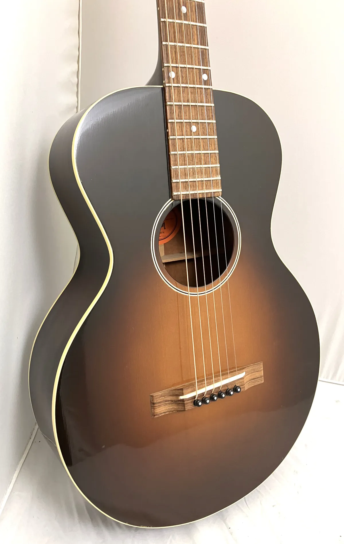 Gibson 1928 Blues Tribute L1 sunburst > Guitars Acoustic | RetroMusic