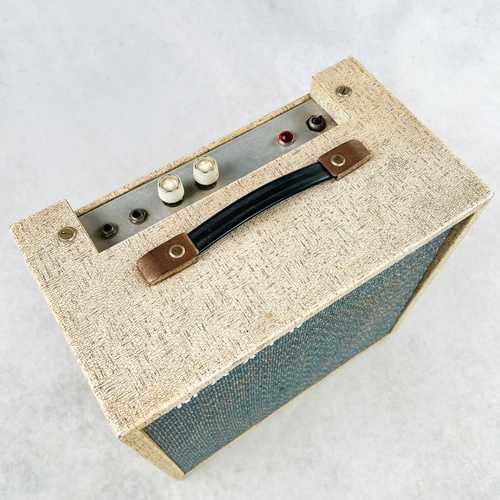 Maxim Vintage > Amps & Preamps | Tone Wolf > Guitars Amps & More