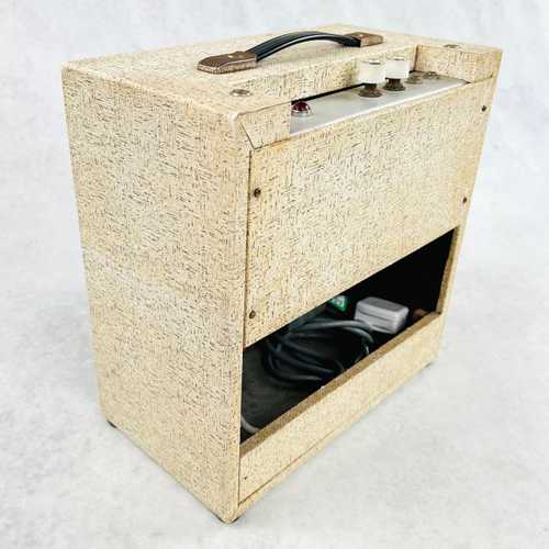 Maxim Vintage > Amps & Preamps | Tone Wolf > Guitars Amps & More