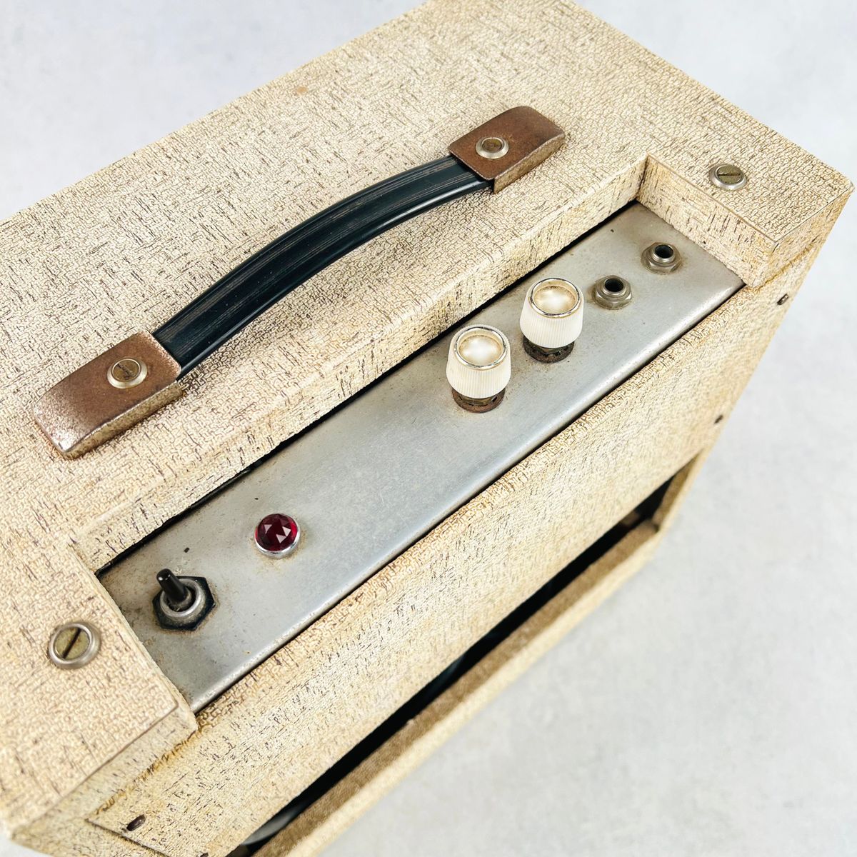 Maxim Vintage > Amps & Preamps | Tone Wolf > Guitars Amps & More