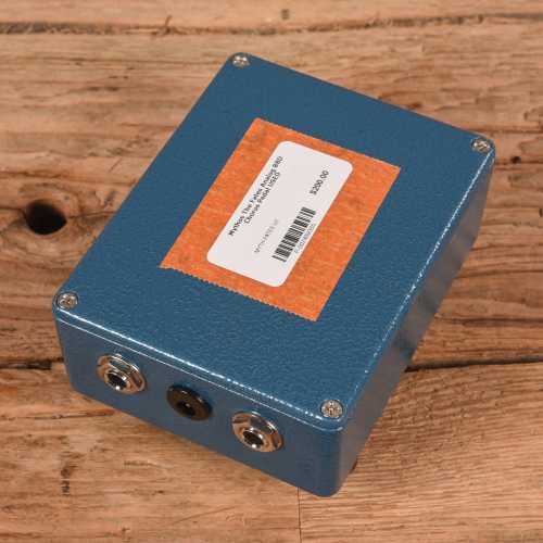 Mythos The Fates Analog BBD Chorus Pedal - Gbase