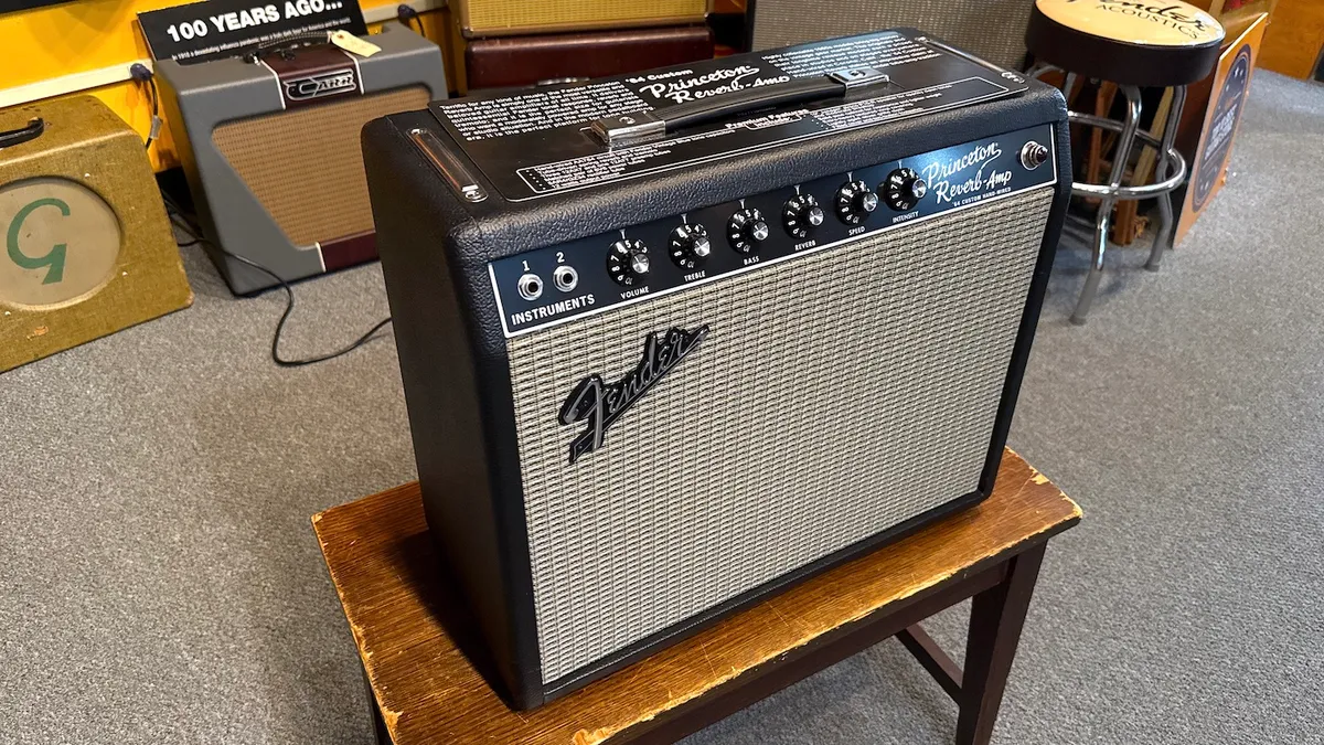 Fender ʼ64 Custom Princeton Reverb HW New Fender '64 Custom Princeton Reverb - Gbase