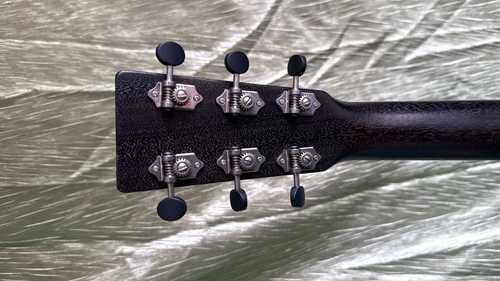 New Martin 000-17E Black Smoke - Gbase