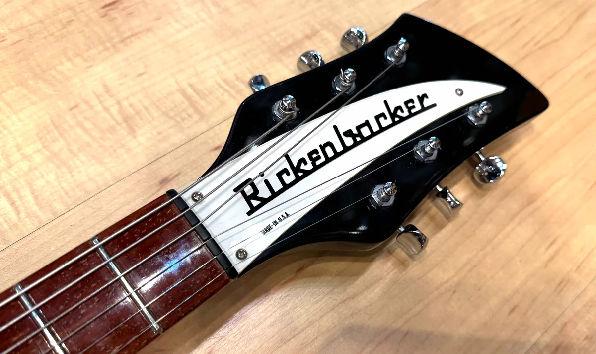 Rickenbacker 325V64 Short-Scale Electric Guitar (JetGlo) - Vintage