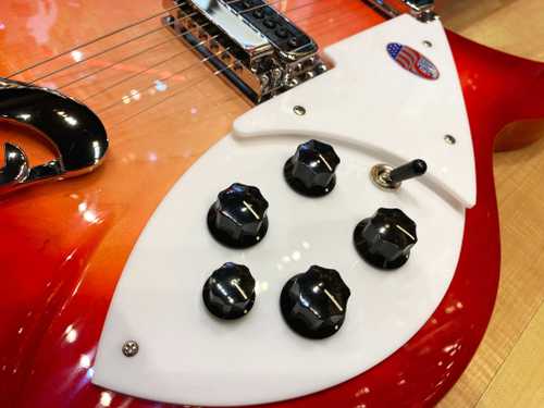 Rickenbacker 330 6-String Electric Guitar FireGlo - Gbase