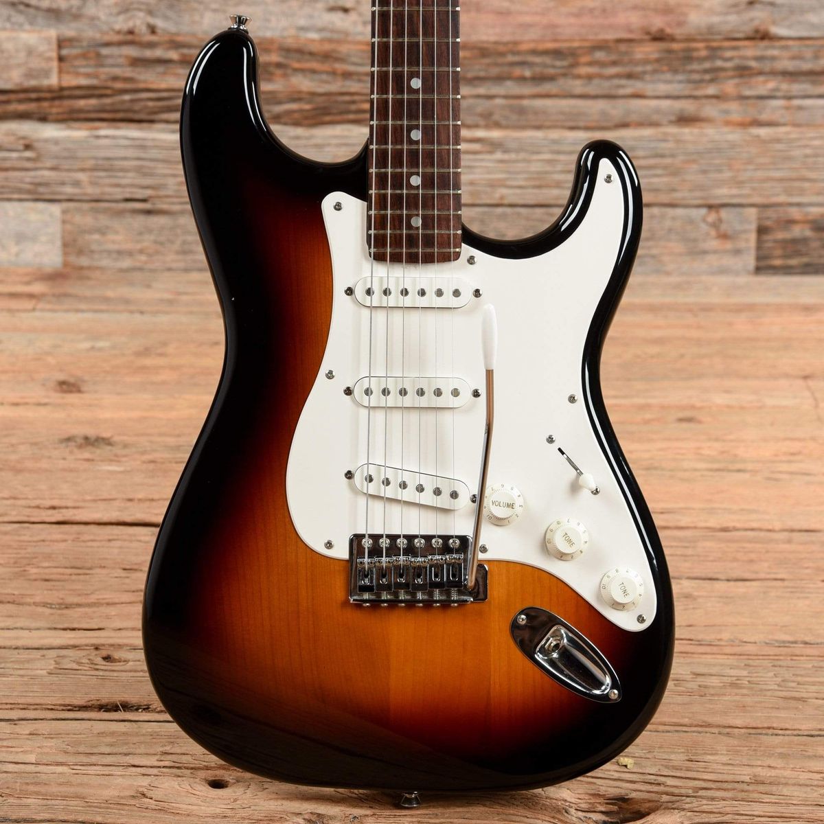 Squier Bullet Stratocaster with Tremolo Sunburst - Gbase