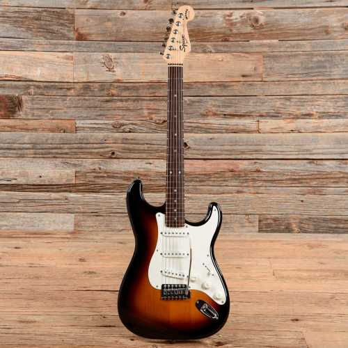 Squier bullet stratocaster サンバースト Squier Bullet Stratocaster with Tremolo Sunburst - Gbase