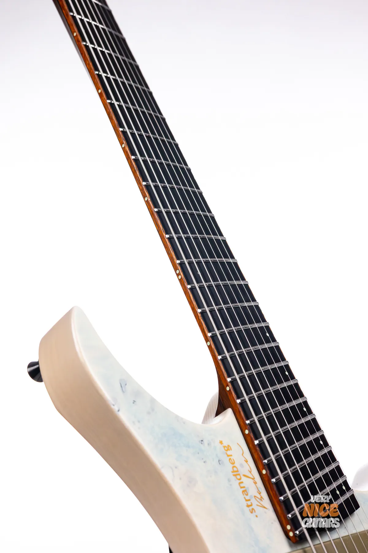 Strandberg Leda8シリアル(18/50) Strandberg Leda 8 - Gbase