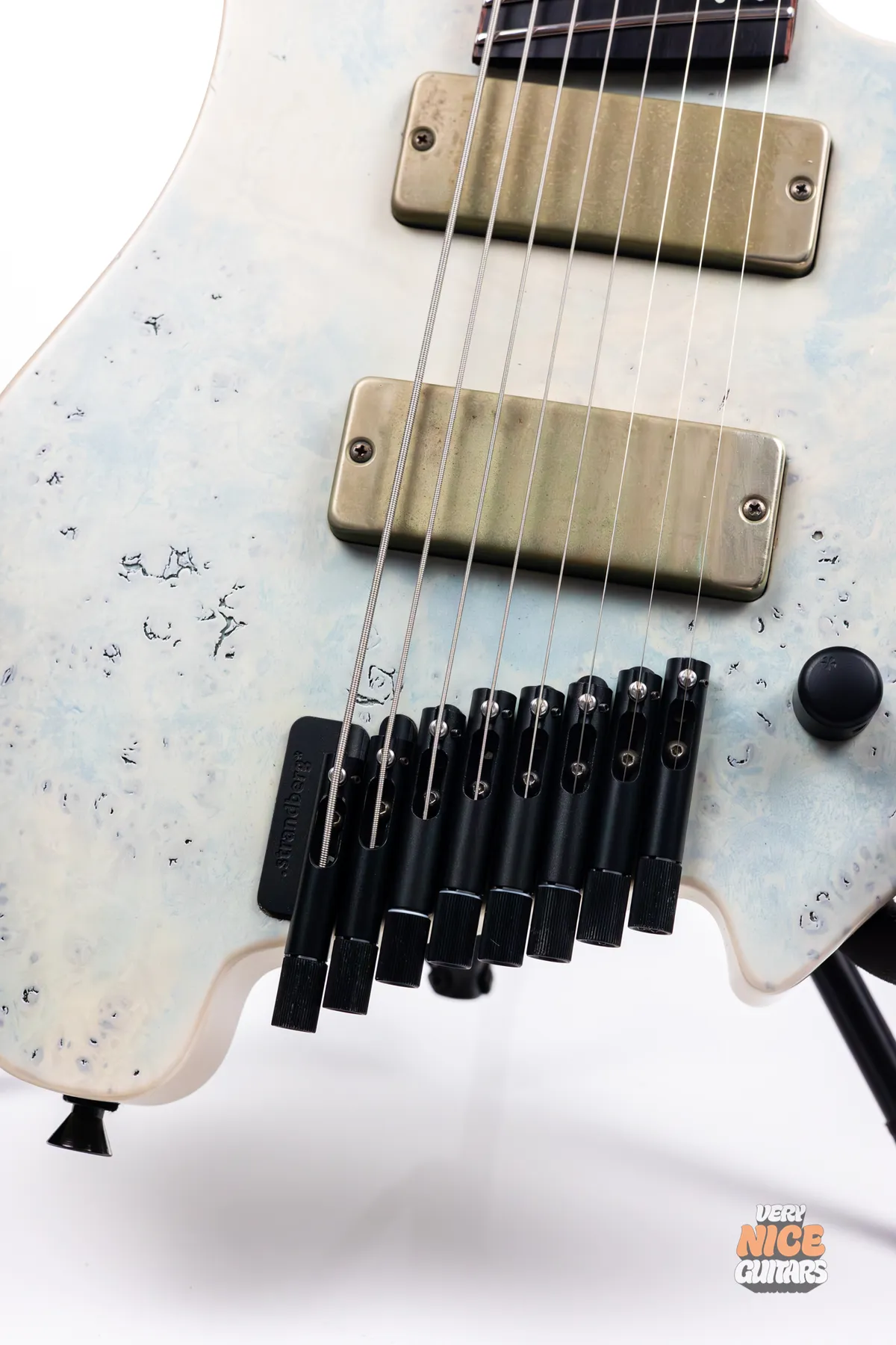 Strandberg Leda 8 - Gbase