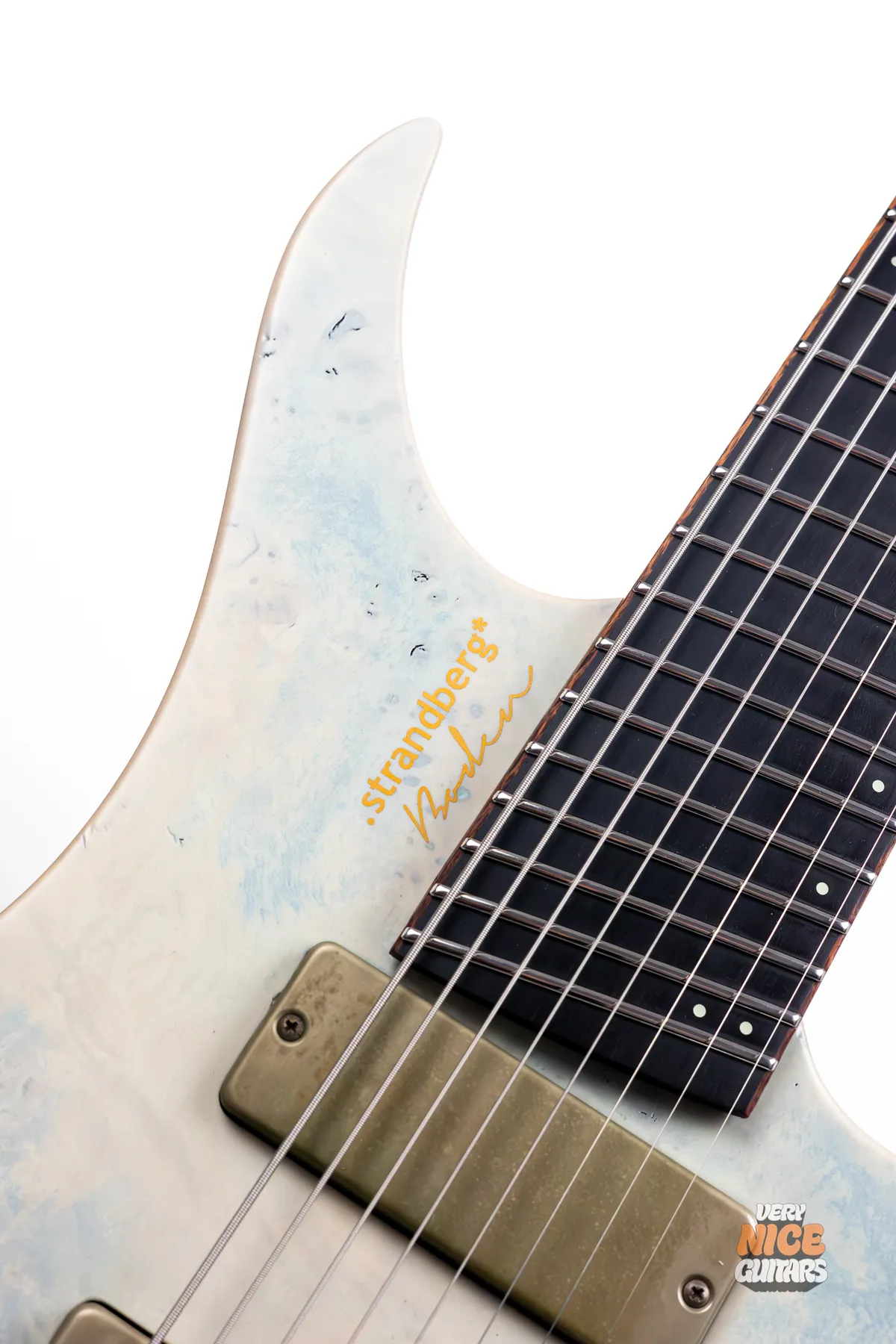 Strandberg Leda 8 - Gbase