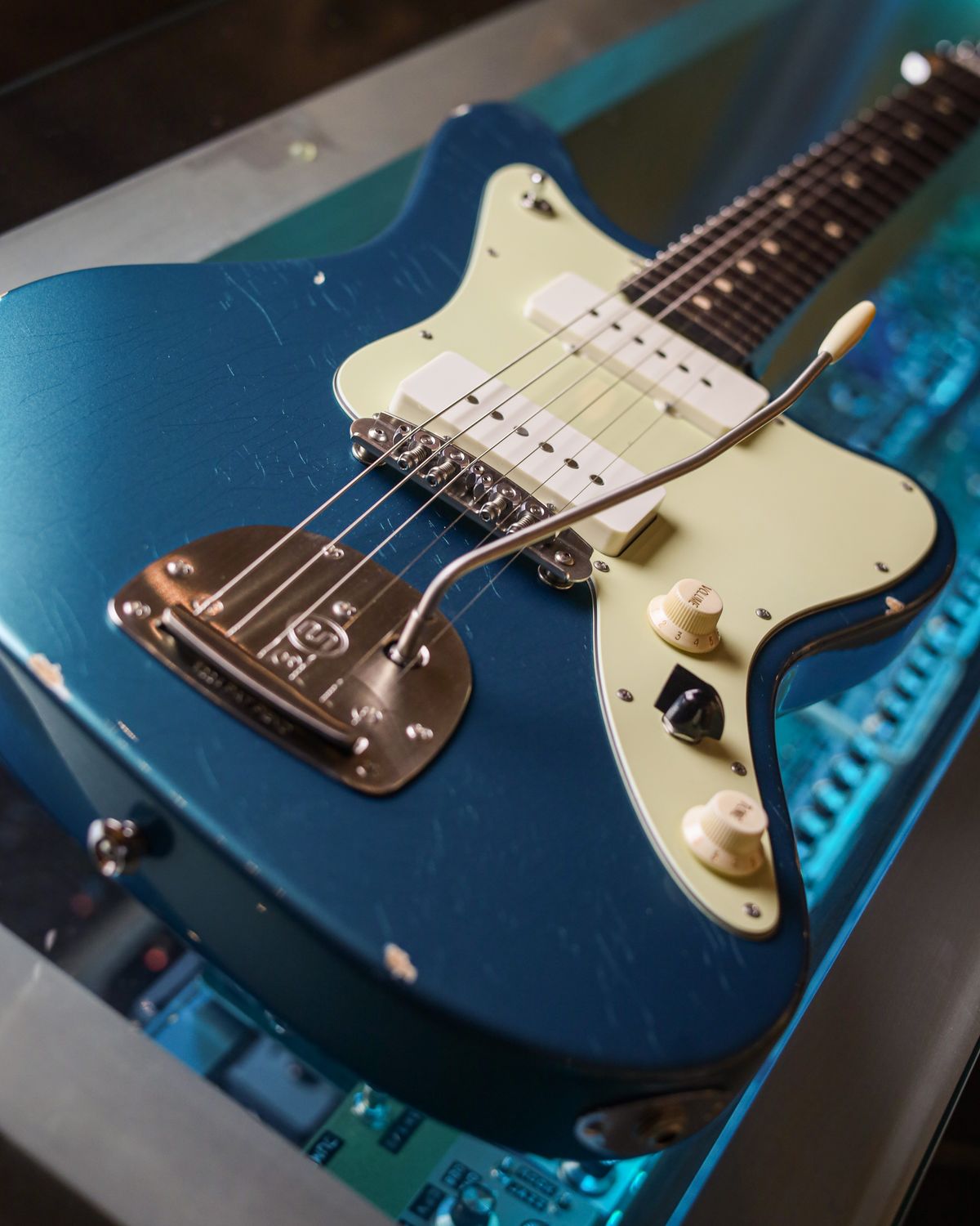 Suhr Classic JM Antique Funk LE Ocean Turquoise Metallic > Guitars