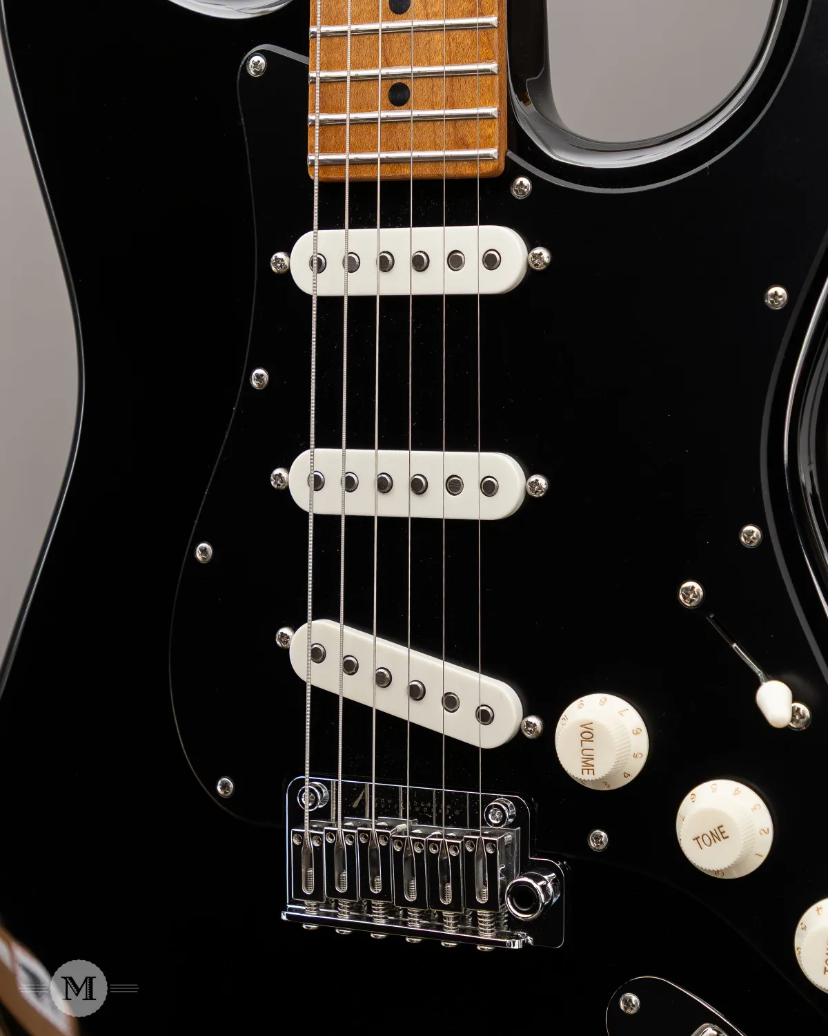 Tom Anderson Electric Guitars - Icon Classic - Black - Gbase